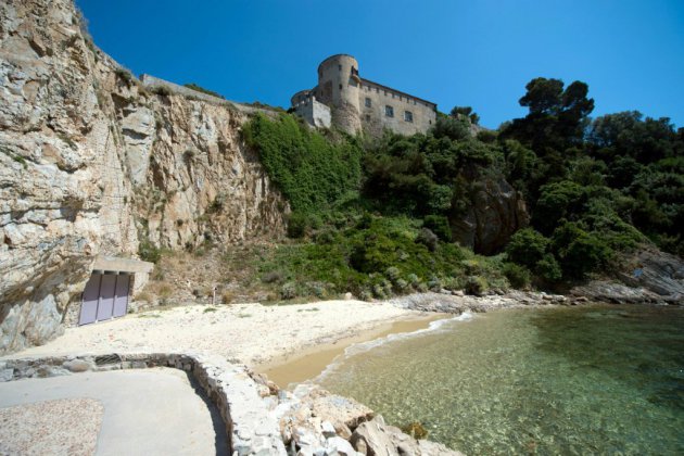 Avec Macron, le fort de Brégançon redevient "l'Elysée de l'été"