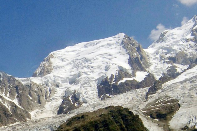 Trois alpinistes d'une même cordée meurent dans le massif du Mont-Blanc