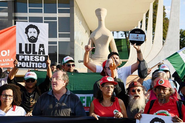 Présidentielle au Brésil: Lula lancé dans l'arène depuis la prison