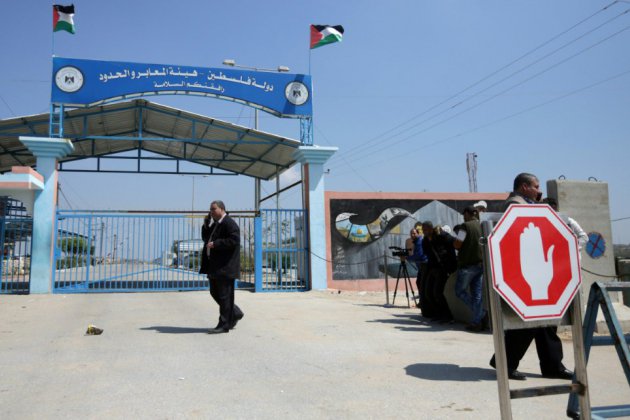 Israël ferme un point de passage avec Gaza