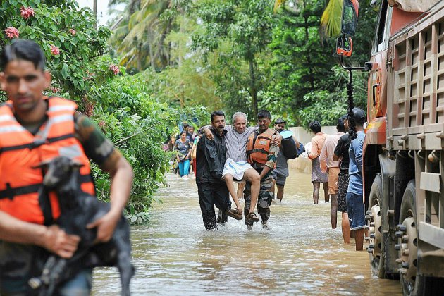 Inde: un million de déplacés dans les camps du Kerala sous les eaux