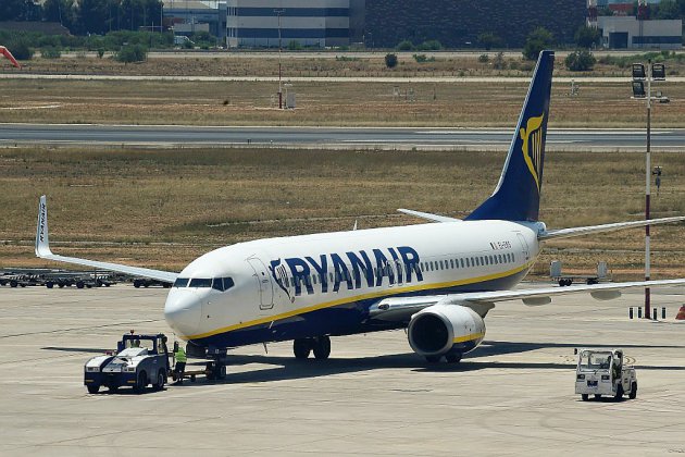 Grèves: Ryanair s'entend avec le syndicat des pilotes irlandais