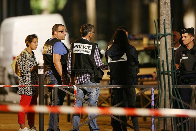 Agressions au couteau à Paris: le suspect mis en examen et placé en détention provisoire