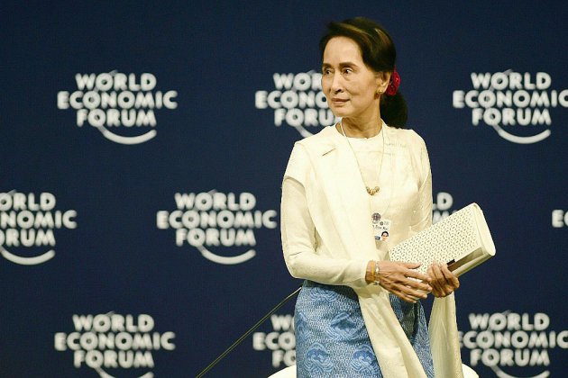 Birmanie: Aung San Suu Kyi défend l'emprisonnement de journalistes de Reuters