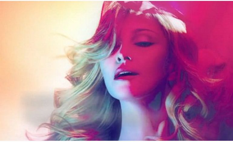 Madonna présente "Girl Gone Wild"!