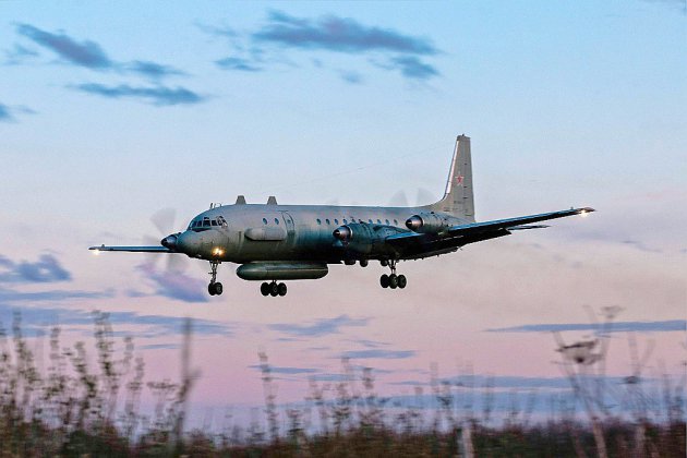 La Syrie abat un avion de son allié russe, Moscou fustige Israël