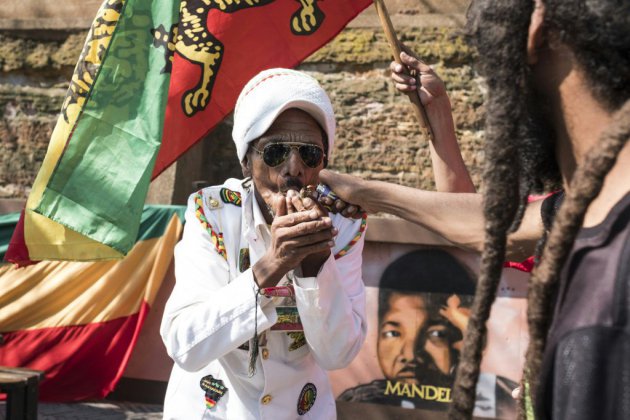 En Afrique du Sud, la justice décriminalise la consommation du cannabis à usage privé