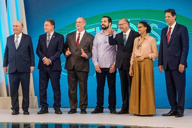Le Brésil à J-2 d'une présidentielle polarisée, l'extrême droite favorite