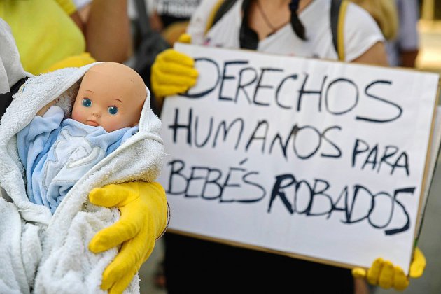 Espagne: verdict attendu dans le premier procès des "bébés volés" du franquisme