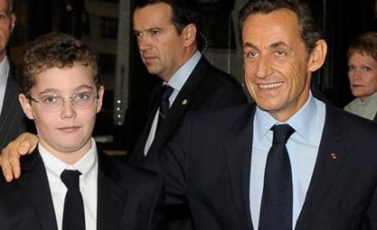 Louis Sarkozy (et ses amis) tirent sur la police