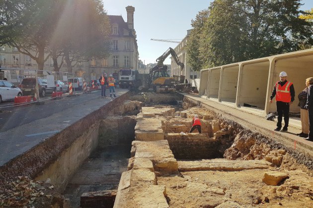 Caen. Archéologie : les fondations de l'ancienne mairie de Caen découvertes