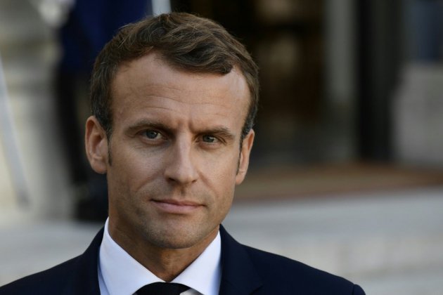 Macron: pas de "changement de cap" mais "j'entends les critiques"
