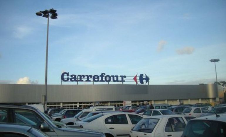 52 salariés de Carrefour Avranches font condamner leur enseigne