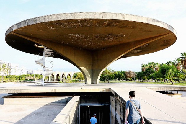 Au Liban, des artistes tentent de sauver une oeuvre du Brésilien Niemeyer