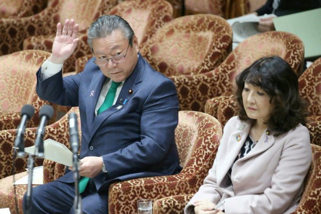 Japon: le ministre chargé de la cyber-sécurité n'a jamais utilisé d'ordinateur