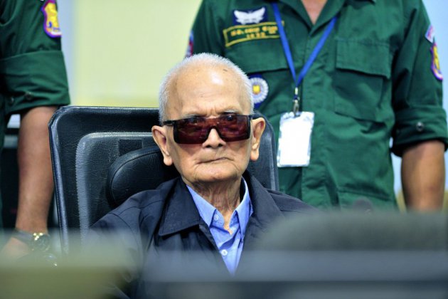 Deux anciens dirigeants khmers rouges condamnés à la perpétuité pour "génocide"