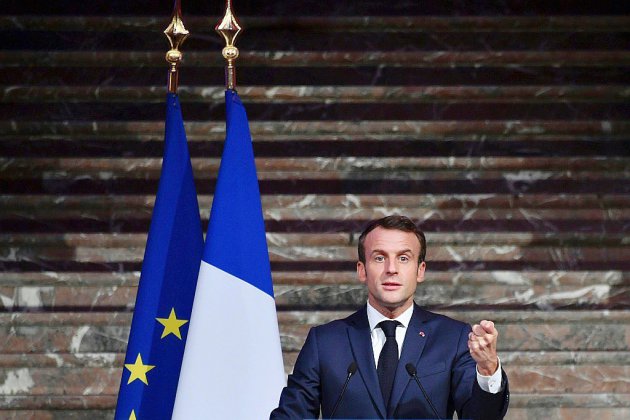 "Gilets jaunes", loi énergie: Macron présente une "stratégie" à double détente
