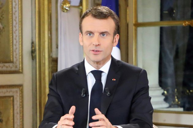 Macron annonce des gestes pour les bas salaires, sur les heures sup et pour les retraites de moins de 2000 euros