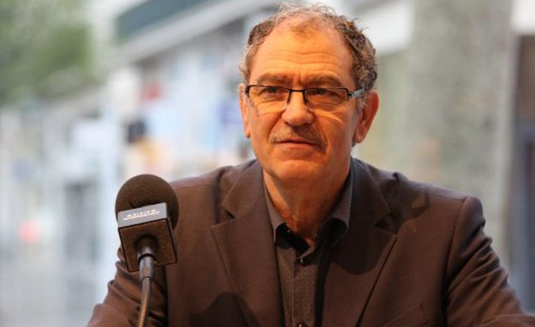 Présidentielle : Pierre Mouraret défend le programme de Jean-Luc Mélenchon (Front de Gauche)