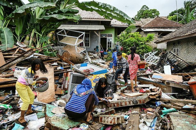 Indonésie: les survivants du tsunami victimes de la faim et de la maladie