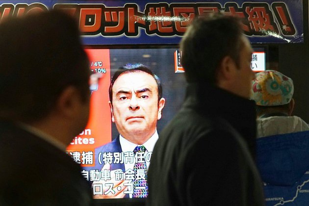 Japon: le tribunal autorise la libération sous caution du bras droit de Ghosn