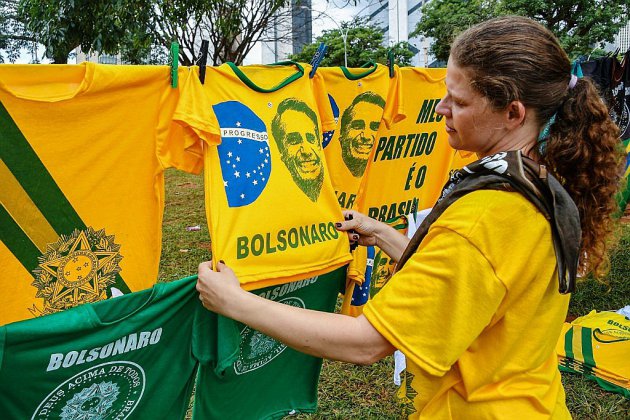 Bolsonaro devient président, le Brésil bascule dans l'inconnu