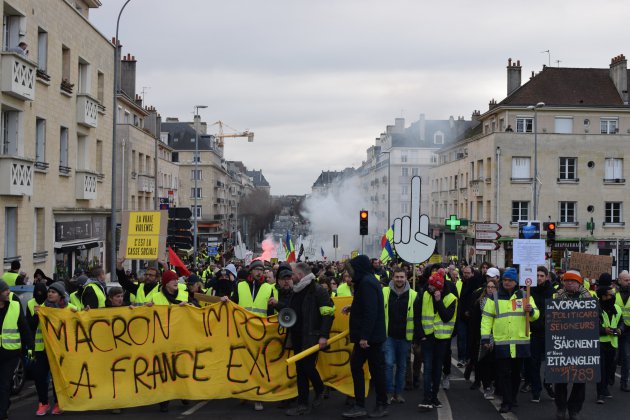 Caen. [PHOTOS] Gilets jaunes : à nouveau 3 000 personnes dans les rues de Caen