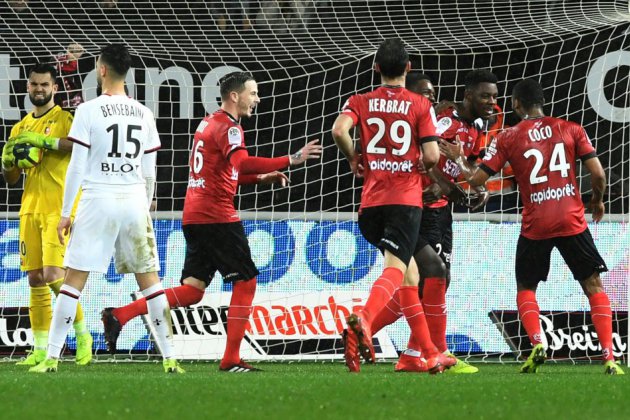 Matches en retard L1: première pour Guingamp, derby azuréen à suspense