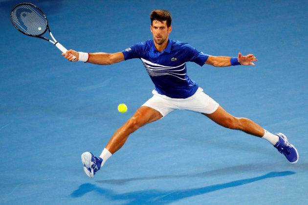 Open d'Australie: Djokovic maîtrise Tsonga, Zverev et Halep bataillent