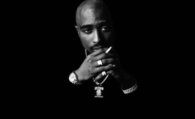 Snoop Dogg et Dr. Dre font revivre Tupac sur scène  