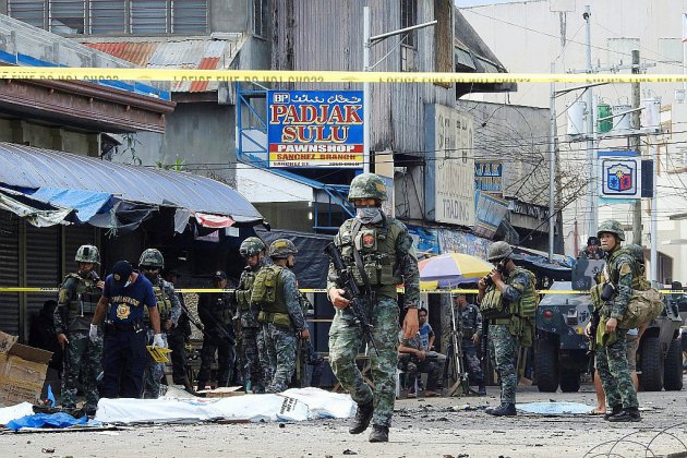 Attentat contre une cathédrale philippine: l'enquête met en cause des islamistes