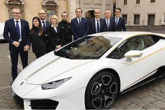 Hors Normandie. Gagnez la Lamborghini du Pape François !