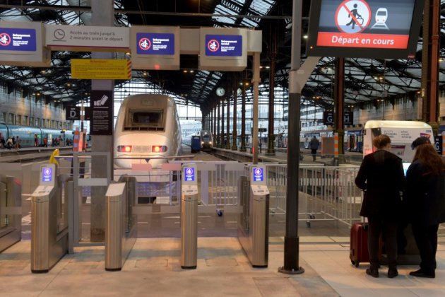 Panne à Montparnasse: la SNCF demande aux voyageurs de reporter leurs trajets en TGV sur l'arc Atlantique