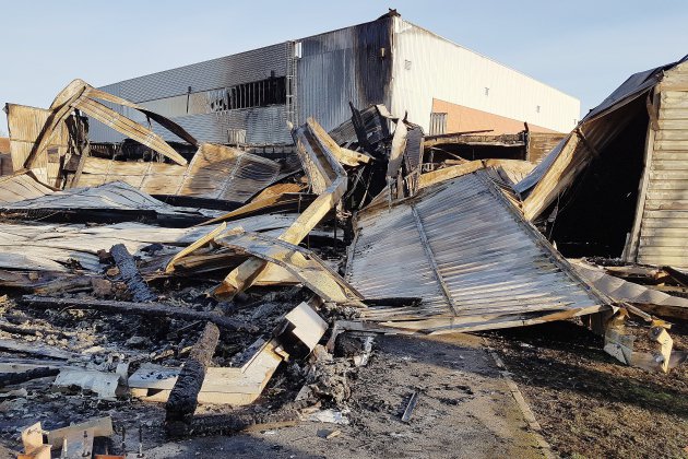 Argentan. [photos] Orne : un gymnase détruit par le feu à Argentan