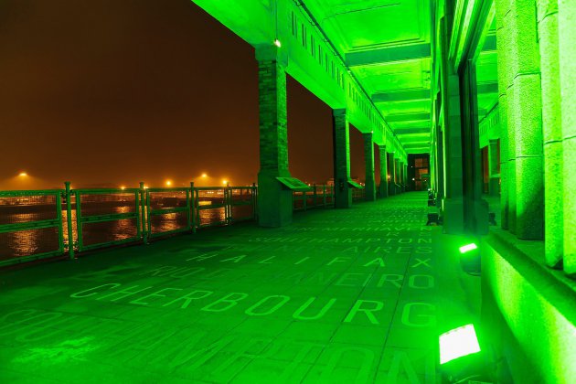 Cherbourg. La Cité de la Mer en vert pour célébrer le plus gros ferry du monde