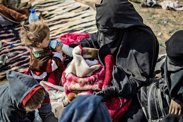 Paris rapatrie pour la première fois de Syrie des enfants de jihadistes