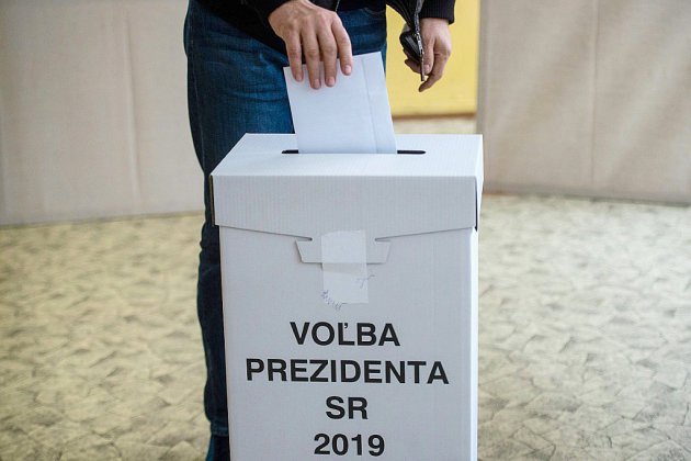 La libérale Caputova en tête de l'élection présidentielle en Slovaquie