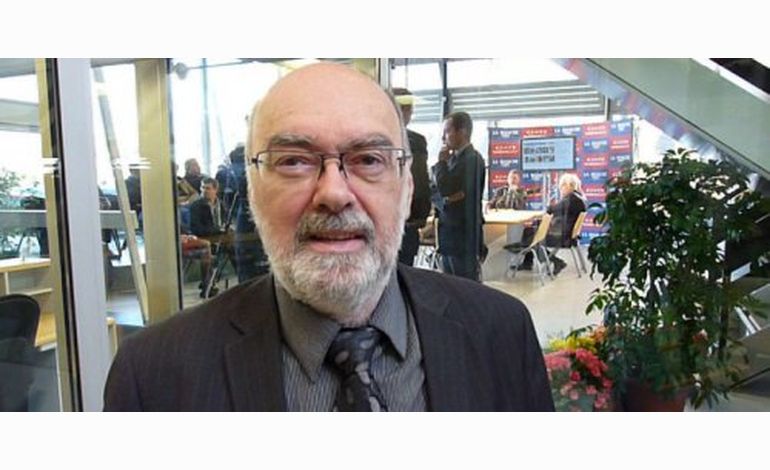 Gérard Dieudonné : "je ne me permettrai pas de répondre à la place de François Hollande"