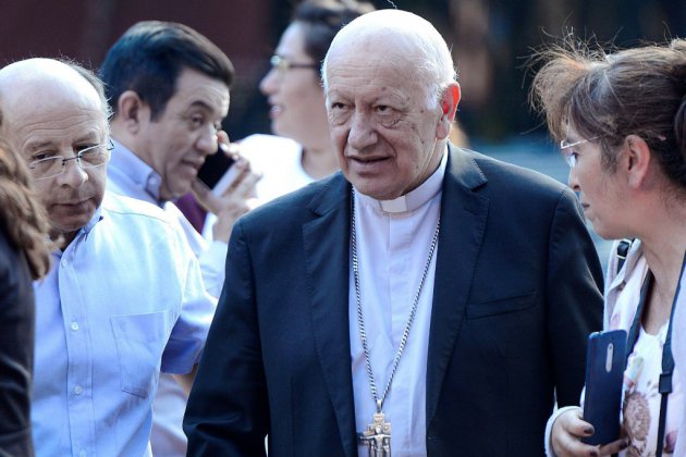 Pédophilie: le pape accepte la démission du plus haut prélat chilien