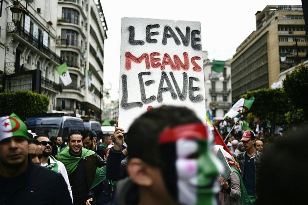 Algérie: le Parlement réuni pour tenter de trouver un remplaçant à Bouteflika