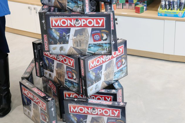 Sainte-Mère-Église. L'Airborne Muséum à Sainte-Mère-Église à sa propre édition du Monopoly !