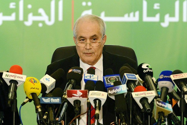 Algérie: démission d'un ex-proche de Bouteflika visé par la constestation