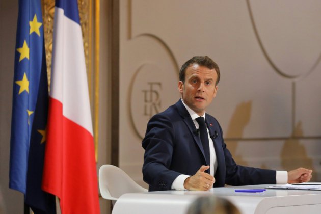 Macron veut faciliter le référendum à l'initiative du peuple, écarte le RIC