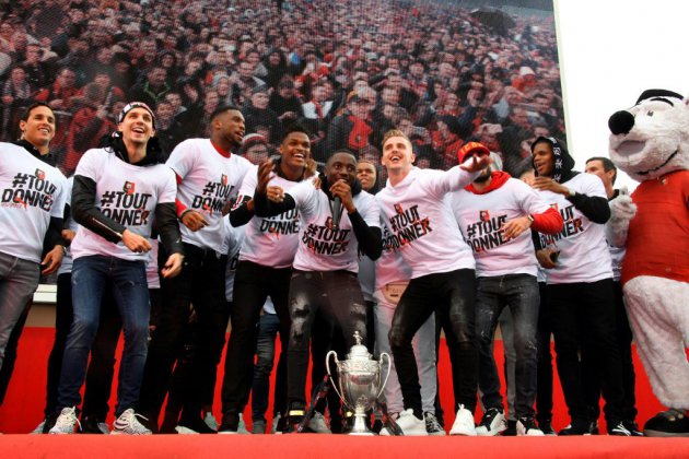 Coupe de France: le "peuple rouge et noir" en ébullition face à ses joueurs