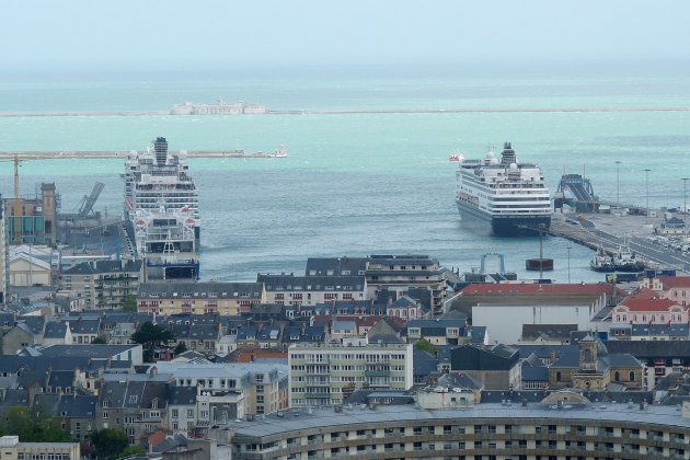 Cherbourg. L'Hermione… Et cinq paquebots en escale à Cherbourg-en-Cotentin