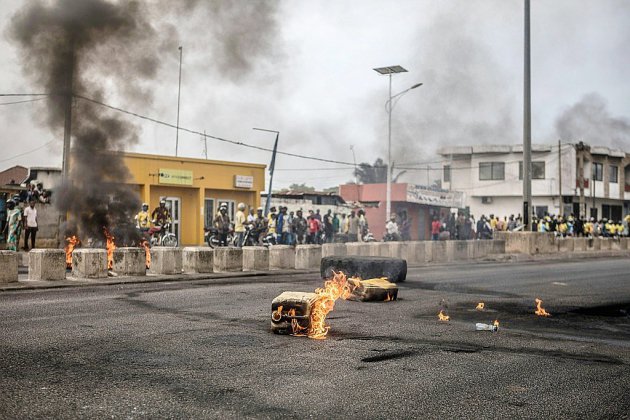 Bénin: l'armée déloge les manifestants à balles réelles, Cotonou en partie bloquée