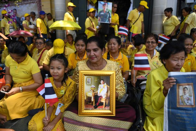 En Thaïlande, grande parade pour le couronnement du roi