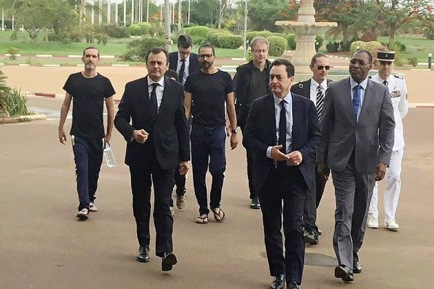 Retour en France des ex-otages français libérés dans le nord du Burkina Faso