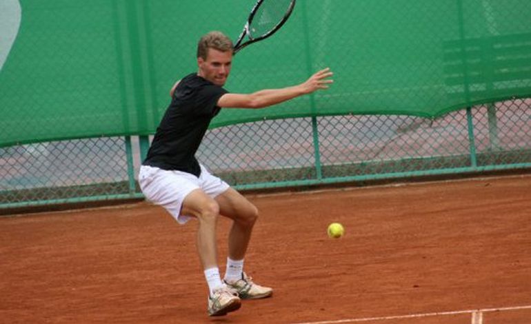 Tennis, pas de Roland Garros pour Axel Michon battu par Andrey Kuznetsov
