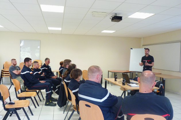Caen. Une formation à la langue des signes pour les pompiers de Caen